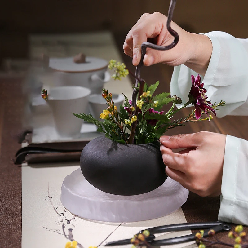 مزهرية سيراميك على شكل ضفدع يا - مراجعة Ikebana Vase Kenzan وسعره